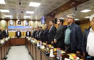 گزارش تصویری از بازدید سردار نجار فرمانده قرارگاه اقتصادی وزارت دفاع از شرکت پتروشیمی شیراز و دیدار با مهندس پورکیا سرپرست شرکت پتروشیمی شیراز
