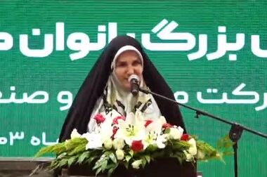 گزارش طرح های توسعه ای منطقه معدنی و صنعتی گل گهر به رییس جمهور و رییس مجلس شورای اسلامی در نمایشگاه پیشگامان پیشرفت