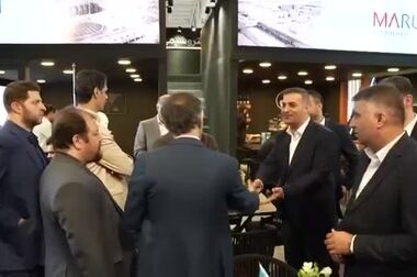 ویدئو کلیپ از روز سوم حضور پتروشیمی مارون در بیست و نهمین نمایشگاه بین‌المللی نفت، گاز، پالایش و پتروشیمی 
